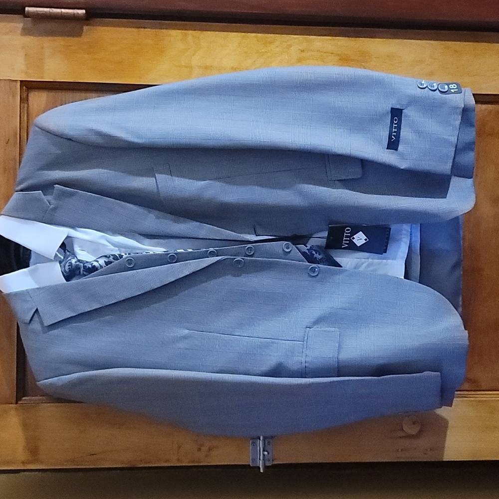 Vittoria size 18 gray